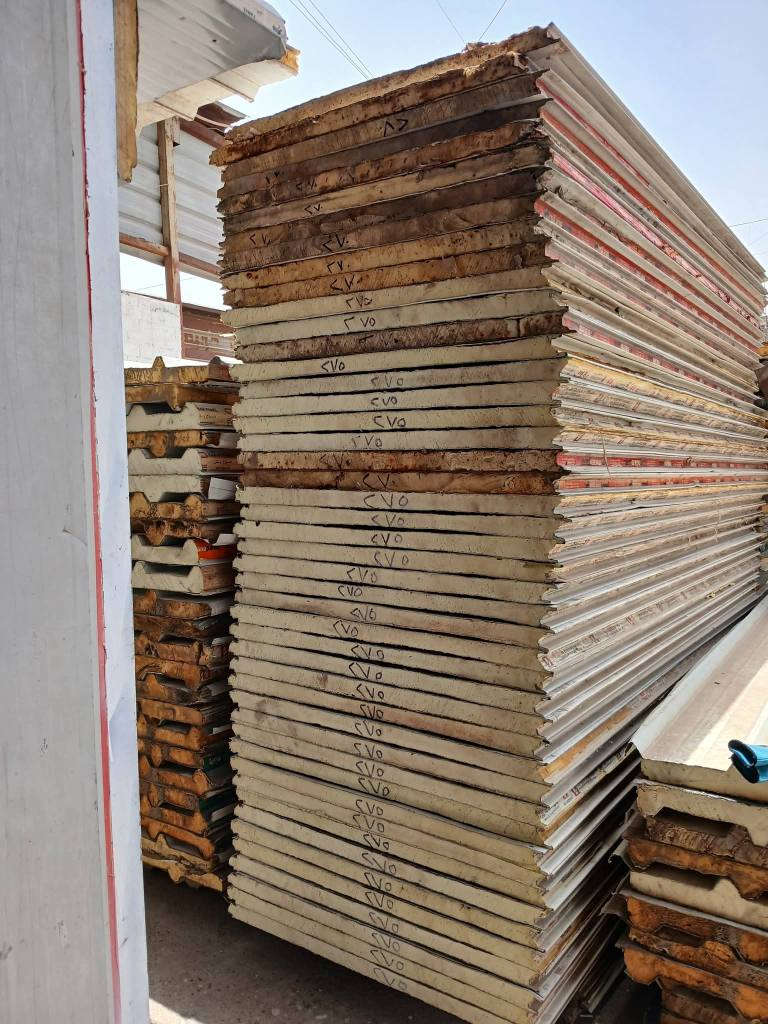 يوجد سندويج جداري وسقفي مستعمل وجديد 
... كافة القياسات متوفره 
البصره للاتصال *********** بي وات ساب البصرة, العراق
