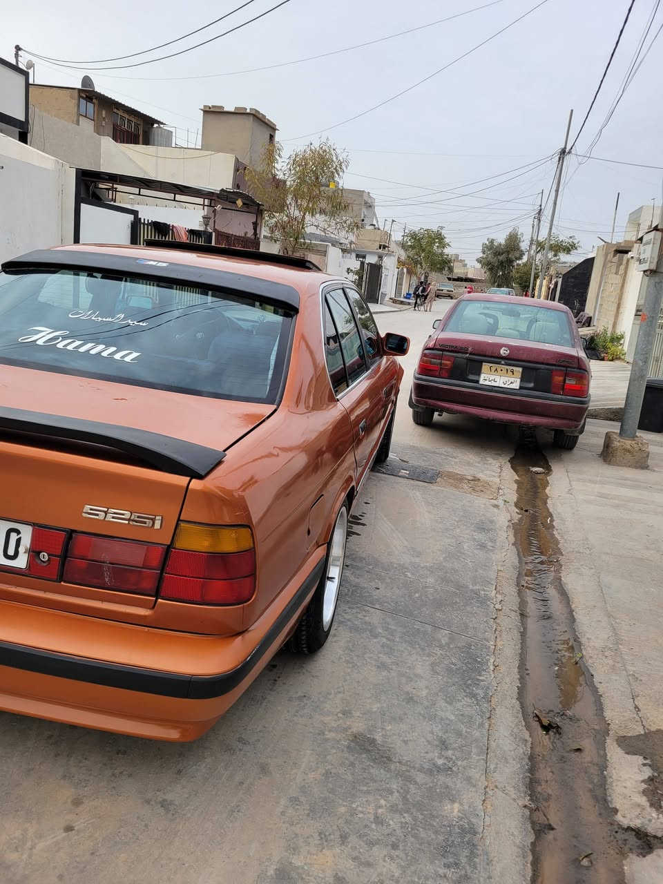 سلام عليكم 
bmw موديل  فول1990
  مکینە 20 کیر عادی 
سلايد و كشن جلد بلادي جلد 
سياره جاهزه كامله 
كهربائيه كلها شغال 
راديتر جبير جديد 
تاخم واير بلادي لوك جديد 
٤ تايرات شبح لوك 
ما بيها اى مسرف 
تبريد تدفئه خير من الله بشرط 
سياره ما بيها اى مصرف 
صبع عام للجماليه فقط بدون ضربه بدون دواخل 
حتى سقف و تكم بدون معجون 
سياره كلش نظيفه   
بطاقه بنزين موجود 
السعر رايد ؛ 58  
مكاني كركوك 
بەس واتساب 
***********
