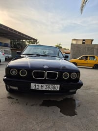 525 i موديل1992 مسكر عدله كير عادي نمرة طويلة عليها دوسات m ويل رياضي ...