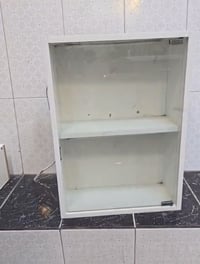 عندي جام خانه خشب ترهم عرض مال تلفونات وترهم صيدلية سعر القطعه ١٥ تواص...