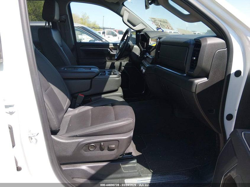 2025 GMC SIERRA 1500 4WD SHORT BOX SLT
اللون/ابيض 
/عداد المسافة 41,382 mi
المحرك  5.3L V-8   
القيادة :تعمل وتسير
 المفتاح  :  موجود 
الحادث : كما موضح في الصور
تاريخ المزاد :30/3/2026الساعة 4:30م
شراء و شحن السيارات من  المزادات الامريكية و الكندية الى العراق و الاردن و الامارات بأنسب الاسعار و اسرع الاوقات  كما توفر لكم الشركة في مقرها بالاردن صيانة السيارات باسعار مناسبة  ثم شحنها وتخليصها  الى كافة المحافظات االعراقية وكردستان  ومع ضمان لكم سرعة الانجاز بالطرق  القانونية وبناقلات عراقية كما توفر لكم الشركة خدمة بيع سياراتكم في معرضها الكاىن بالزرقاء بالمنطقة الحرة لمن يرغب  بدلك لمزيد من المعلومات يرجى زيارة مكتبنا الكائن في بغداد -صليخ_شارع ل٦٠٠/شارع التفاحه / (مكتب الرحمن )  او الاتصال على الرقم 
 ***********
ومقرنا بالاردن -المنطقة الزرقاء المنطقة الحره/شارع ١٧ (شركة قمر المدينه)
عمان: 009647708710458
