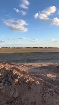 الديوم • أرض ١٠٠م • كهرباء