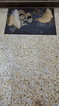 كاونتر للبيع مع الفرن والطباخ نظافة جيدة مدينة الصدر قطاع ٢٤
***********
