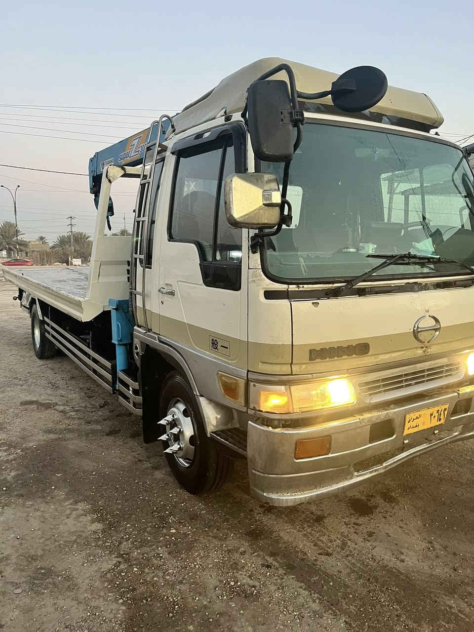 السلام عليكم هينوانكرللبيع موديل ٢٠٠٣معلايه قرار٤٨محرك ٨٠السياره شاصي مكفول بدي نزال السياره جاهزه للعمل مكان كربلاء رقم ***********
