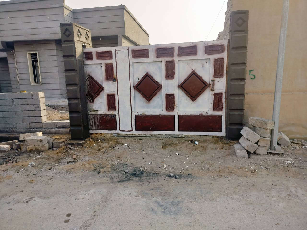 دنك باب حوش نقش بسعر مناسب من الله التوفيق خابر وتدلل
***********واتساب
***********
