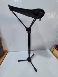 كرسي سفري • قابل للطي