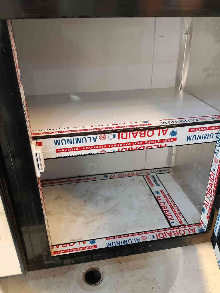 سلام عليكم كاونتر مستعمل للبيع نظيف جدا 3متر مرمر سنكي السعر 350اوبي مجال كربلاء حي  العسكري لعابد ومقابل مستوصف ***********او*********** كربلاء
