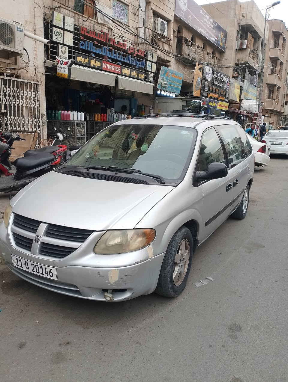 جوج كرفان بتره كشنات منفصله سياحي سبعه راكب موديل 2006 تبريد تدفه فول أريد مراوس عنوان بغداد لاعظميه هاتف ***********
