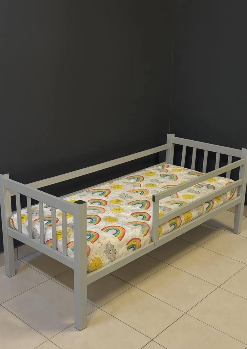 سلام عليكم ورحمة عمل جرابي هاذا تصميم او اي تصميم بالك ***********سماوه
