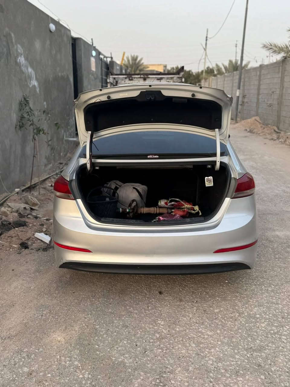 سلام عليكم النتر 17 حادثه بنيد وجاملغ وهنا بيه قطعتين يعني بيه 4 قطع مكينه كير حداديه كله جديد ترايه وين مايعجبك مكاني كربلاء لسعر ٩٠ وبيه مجال  اتصال *********** ممتواجد ماسنجر فقط وتساب ورصيد محتاج ضروري وجاي ابيع بهيج سعر
