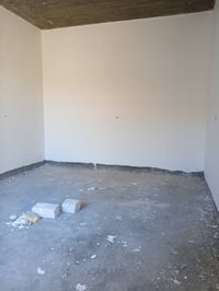 من رخصة الادمن شغل درجة اولى سمنت وبورك وحالين متفرّغ اخذع متر واخذ كب...