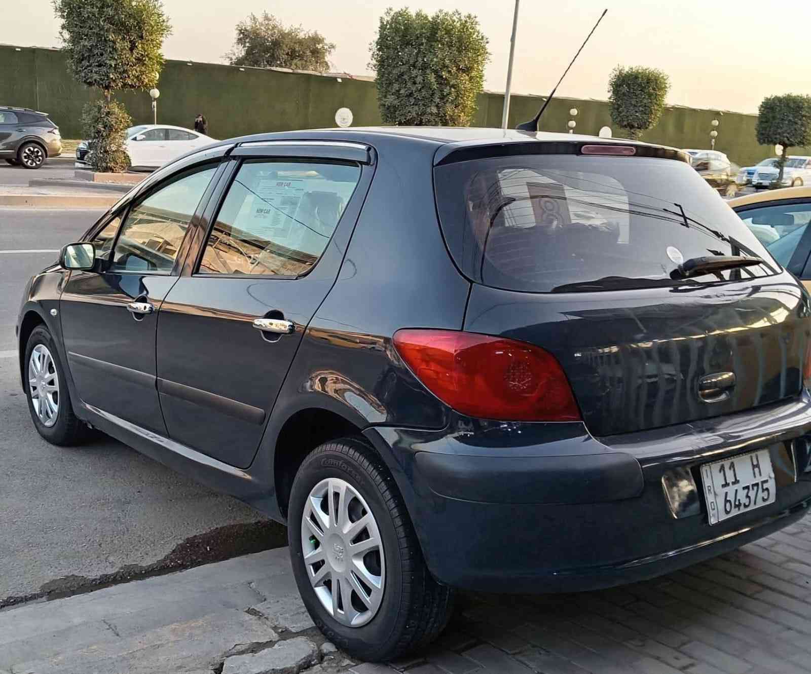 بيجو فرنسي موديل 2006 سياره جاهزة من كلشي كير محرك صدر تبريد مكفولات تخم تاير حته ثلاجه شغاله بيه صبغ حزام مكفوله من ضربه جماليه فقط بيه سونر ويه صور موجود سعر 55 بيه مجال قليل شراي يتصل مكاني بغداد رقم ***********
