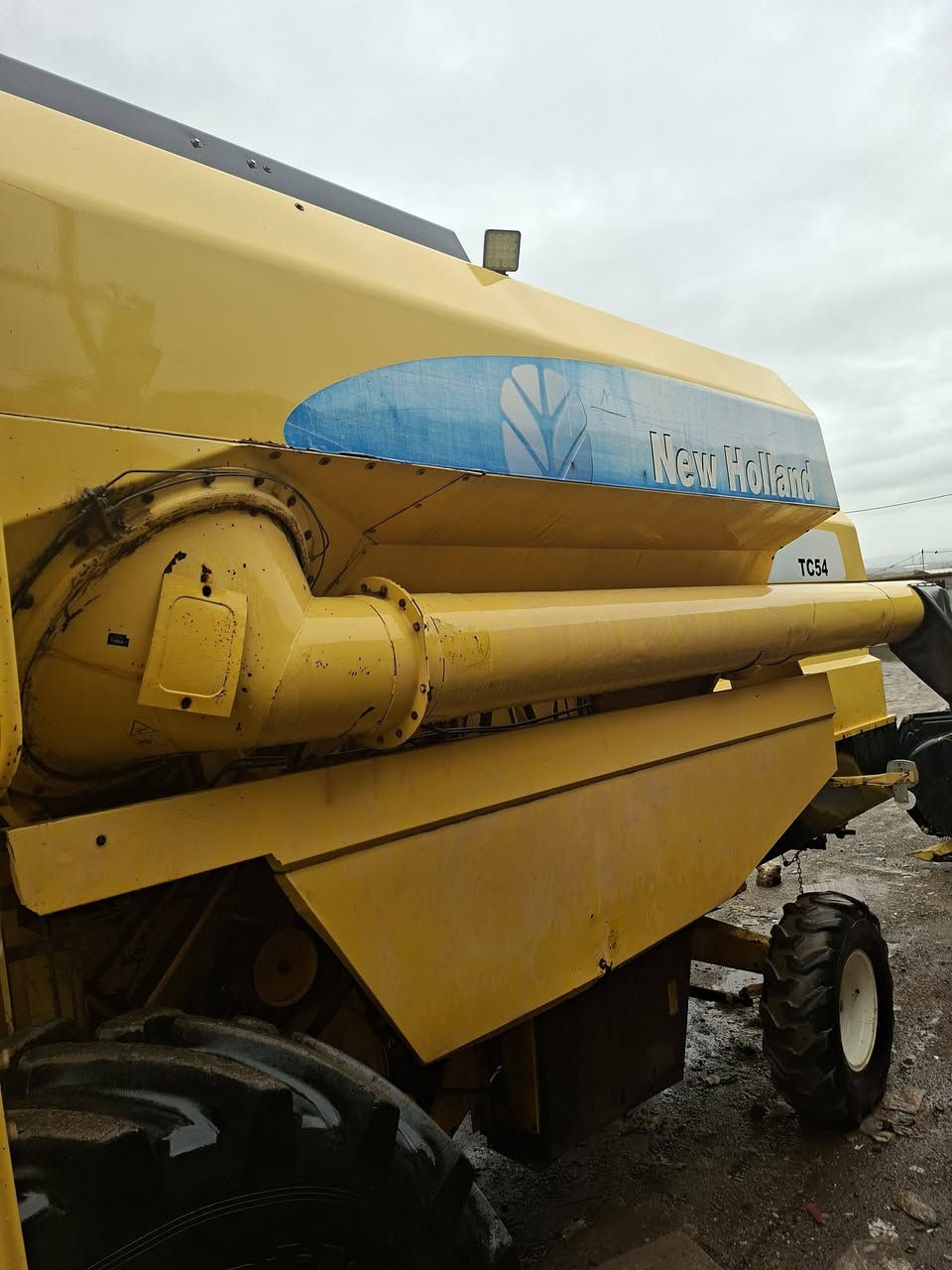 بسم اللە الرحمن الرحیم..      Tc54
دەڕاسەی نیهۆلاند  بۆ فرۆشتن   مۆدێل    2005  
مەکینە  گێڕ  تایەی گەورە  کامل نوێیە  جایز  
075113


**إذا كنت صاحب هذا الإعلان وتريد حذفه لأي سبب، رجاءا أرسل رسالة إلى الدعم الفني**