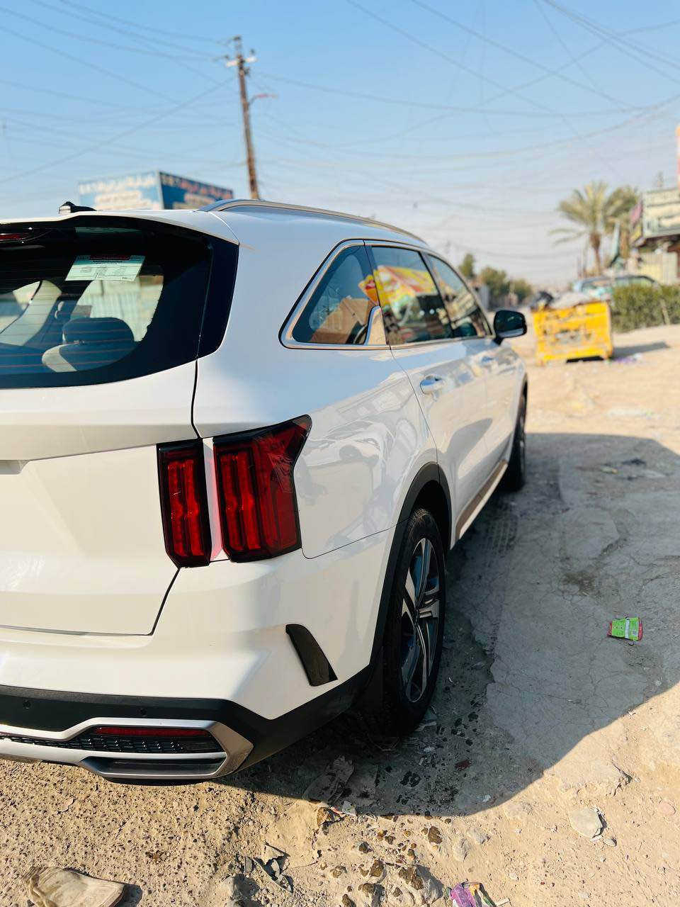 السلام عليكم
سورنتو 2023فول مواصفات عدا الفتحة 
خليجي مكفولة من الضربة 
كير ومكينة مكفولات بلادية على وضع الشركة 
باسمي تحويل مباشر 
رقم مشروع وطني
غير متواجد على الفيس  الاتصال على *********** بغداد, العراق
