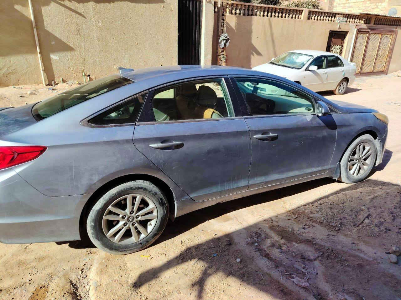 للبيع سيارة هيونداي سوناتا موديل 2016
نوع المحرك: GDI وارد امريكي
ناقل الحركة: أوتوماتيك
الحالة العامة: جيدة جداً
رقم السياره بصره مشروع وطني
تحول ثاني يوم 
السيارة خالية من الأعطال، وجاهزة للفحص
المحرك والقير بحالة ممتازة
التكييف يعمل بكفاءة عالية
صرفية الوقود اقتصادية
📌 حته ماغاسلها بترابها

 موقع السيارة: (البصره الزبير )
💰 السعر: (115 وبيها مجال بسيط )
📞 للاستفسار: (***********)
