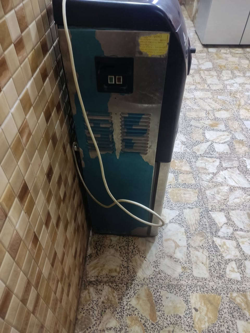 السلام عليكم للبيع السعر 100قبل بغداد مدينة الصدر الرقم ***********
