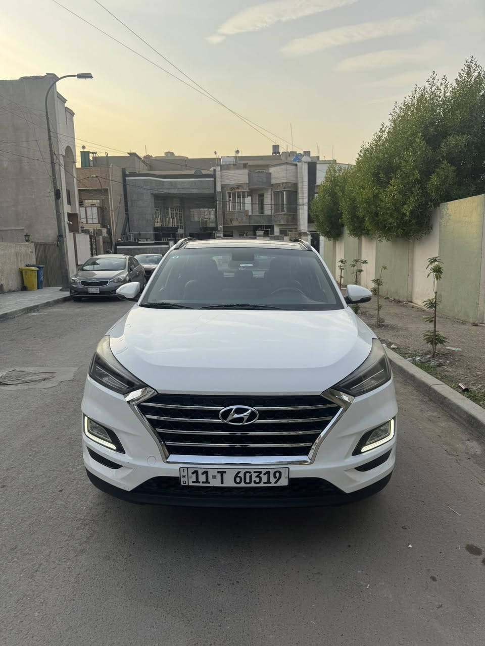 توسان خليجي 2019
مكفول (ملاحظات بسيطه جدا )
رقم بغداد دولي 
فول مواصفات 
السياره باسمي
مكان السياره بغداد البلديات 
للاستفسار 
‭0770 780 9615‬ ‬
