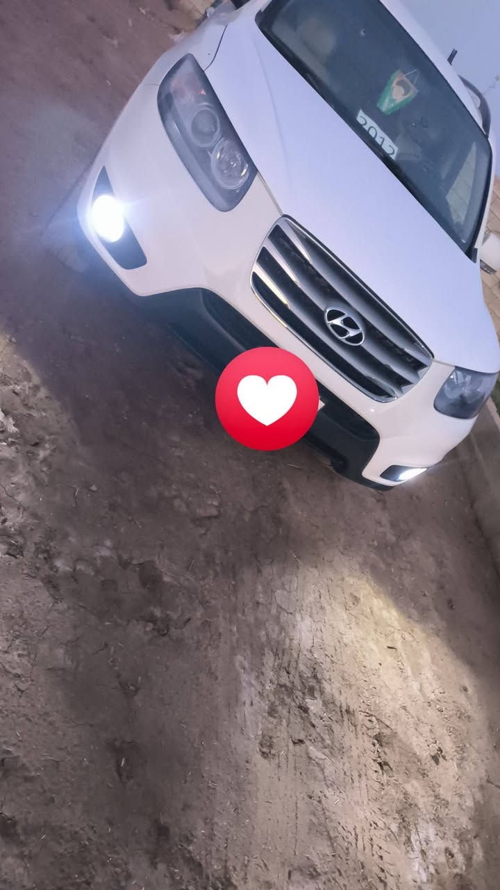 السلام عليكم
سنتافيا 2012
 مواصفات الشركه العامه 
مكينه 6سلندر 
الرقم بابل 
7راكب 
3قطع تبريد
تبريد بالجكمجه
باقي المواصفات معروفه ماشيه 140الف حقيقي سيارة بأسمي تحويل بالاسم مباشر مكان السياره واسط ناحيه الشحيميه للاستفسار اتصل وتدلل ***********
السياره كفاله عامه
