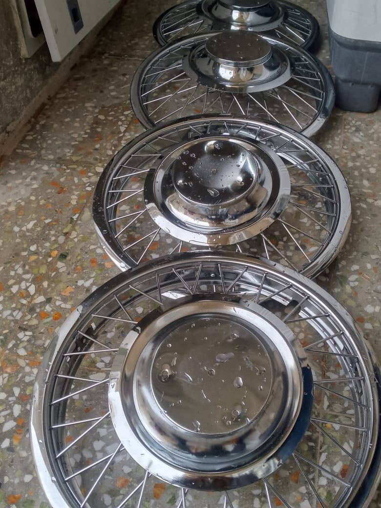 للبيع / كبات  حديد ابو السيم اصليات 
وهورنات ثنينهم ب 400 وبيها مجال بصيط 
المكان / بغداد
اني مكلف بالنشر
***********
+964 787 616 5973
مامتواجد ع فيس
