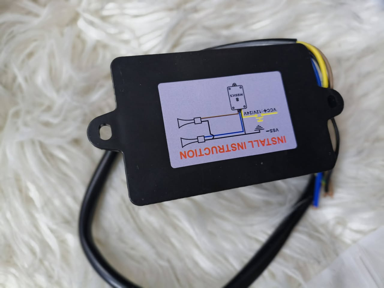 مجموعه أغراض الكتروني تخص سيارات وحاسبة وباقي شرح جوه صور كل شي وسعره واذا شلعه 60 توصيل مجاني


**إذا كنت صاحب هذا الإعلان وتريد حذفه لأي سبب، رجاءا أرسل رسالة إلى الدعم الفني**