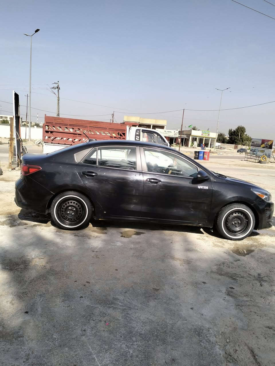 السلام عليكم للبيع او مراوس كيا ريو مديل 2022 بغداد انكليزي بسمي سياره جاهزه محرك 1600 كير تبريد تدفئه حداديه كله مكفول عله وضع الشركه سنويه لل2030 السعر 104 وبيه مجال بسيط مكاني ناصريه مركز المدينه للتواصل ***********
