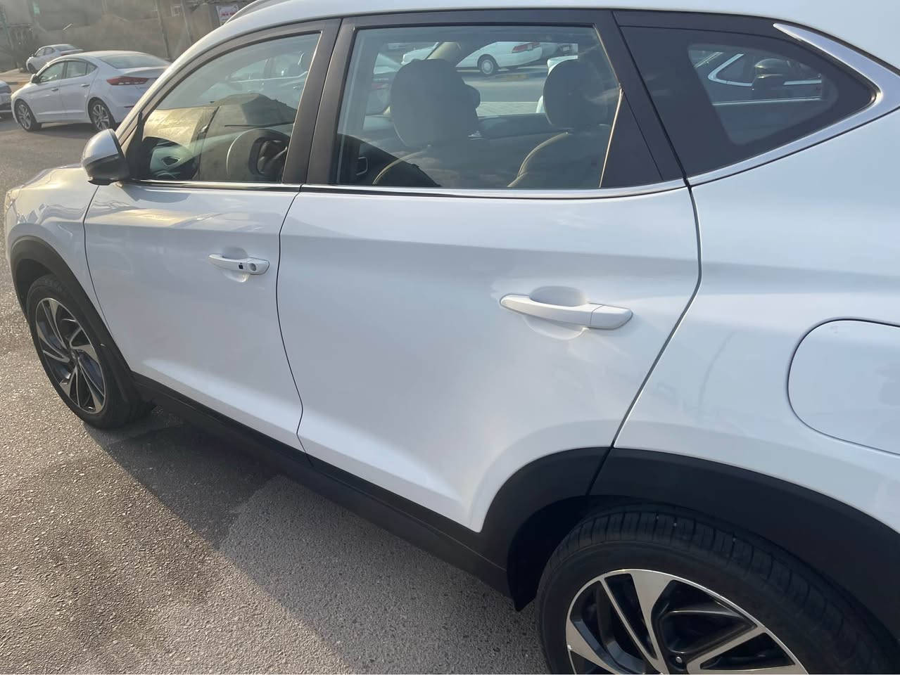 السلام عليكم 
هونداي توسان خليجي 
ماشيه 55الف 
مديل 2020
سنويه مجدده ل2030
سياره كفاله بيها شبر صبغ فقط 
مراوس فقط 
عنواني البصره / *********** البصرة, العراق
