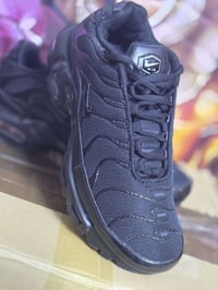 نايك • قياس ٤٢ • توصيل