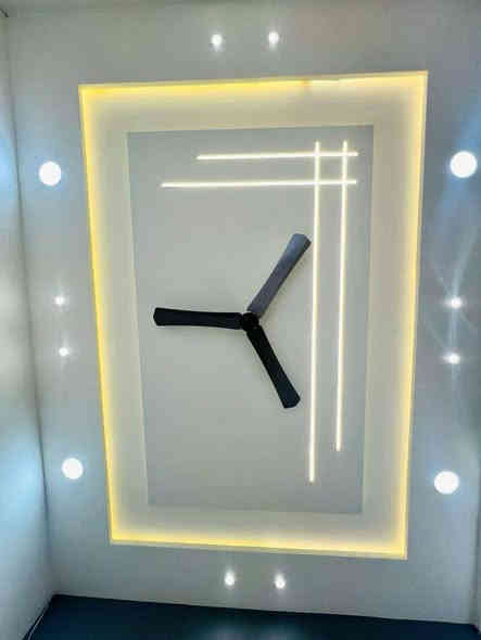 خلفة جبس بورد وصبغ داخل وخارج
(غير مبري ذمه ياخذ صوري) 
متواجد بغداد  عندي كادر كامل 
*********** هذا رقمي وتساب او تصال بغداد
                                                                  موصفات العمل                                                                         هيكل حديد🕶
جبسم بورد🟩                                          كافه انواع الديكورات الدخلي
اناره بروفايل
صبغ الدور والبنايات داخلي وخارجي🖌️ 
باركيه خشب                                                                         سحب ملكي🏛️    
ورق جدران 
بديل الخشب والرخام 
تشطيبات وترميم شامل 🏠
