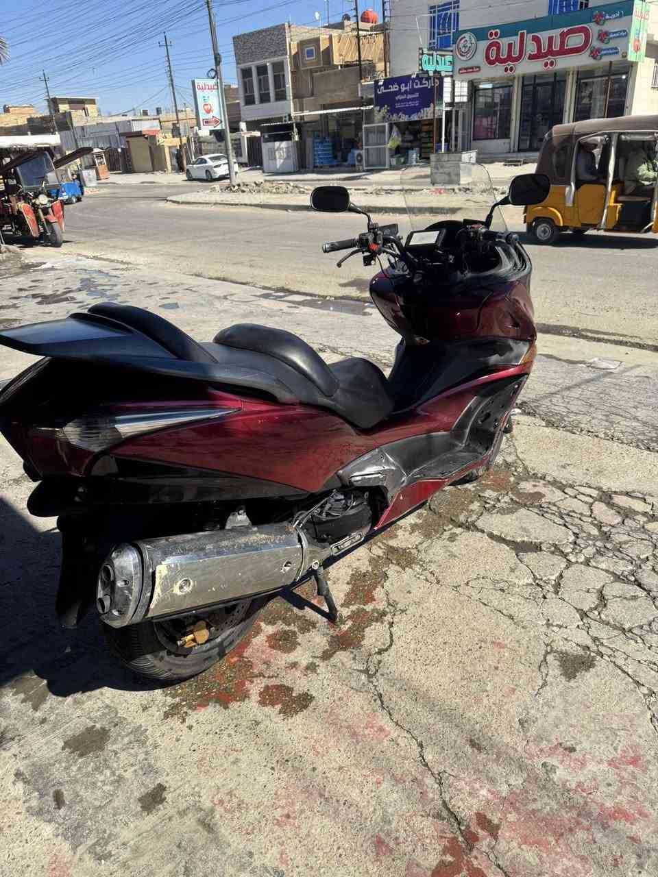 سلام عليكم سلفر جيتي 400
كفاله عامه دراجه 

بس بيها ملاحضه بل كفرات 

نكره شوكت ما تريدها وخرسه ما متعوبه عليها ادامه جديده دهن نوزلات

أوراق كامله 

كهربيات كلها شغاله 

ABS شغال 

حساس شغال 

سايد بريك شغال 

أوفر شغال 

دراجه كامله كبل تروح سافر بيها 

السعر 15 وبيها مجال 

مكان:الحسينيه 

رقم: ***********
