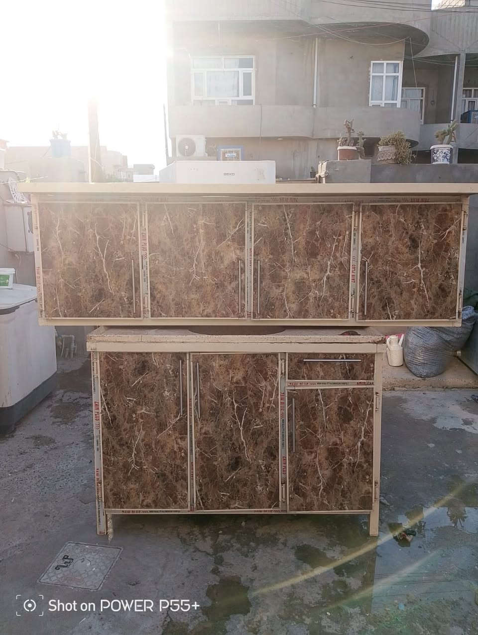 للبيع ثلاجه شرط التثليج و كانوتر نضيف و طباخ مصار ١٠تيام من مشتري و ماطور مال مي جديد هم كلهن ٢٤٠شلع *********** وتساب هم متواجد ***********
