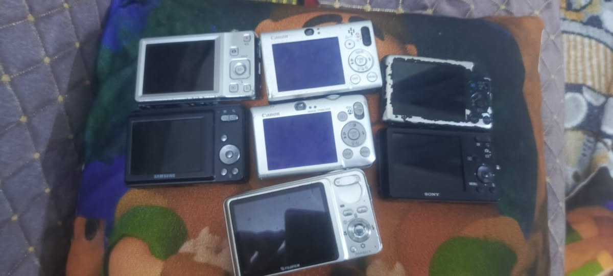 سلام عليكم كامرات فحم نضيفات للبيع سعر اي قطعه 5الاف توصيل موجود


**إذا كنت صاحب هذا الإعلان وتريد حذفه لأي سبب، رجاءا أرسل رسالة إلى الدعم الفني**