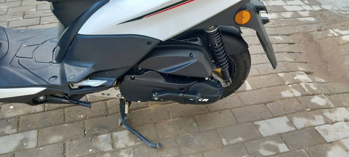 دراجه سكنس نظيفه جدآ كفاله عامه كلها شغاله وكلها بلادي بعدها بوضع المعرض والنظافه موضحه هاتف ***********
