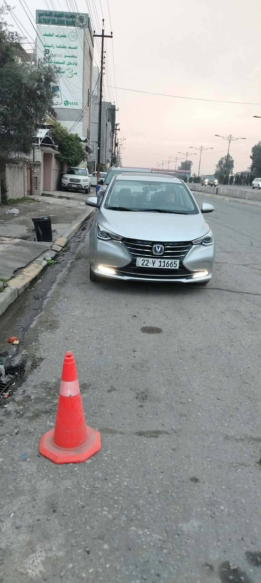 السلام عليكم شانجان سفن للبيع موديل 2025فول مواصفات كير توماتيك ماشي 18الف جامات كهربية ومريات كهربية السيارة جديد السعر دفتر وخمس ورقات وبيه مجال رقم الهاتف ***********
