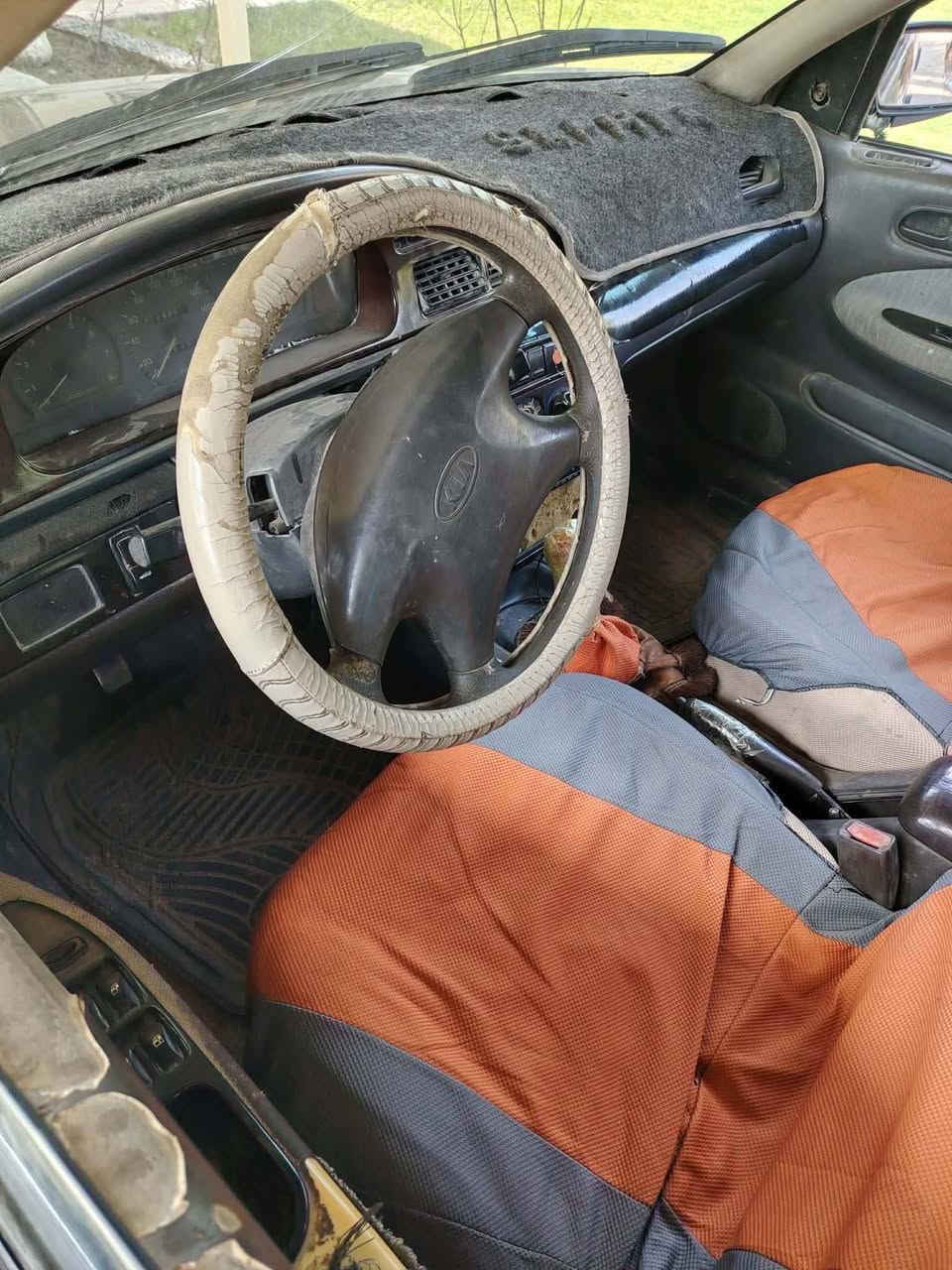 السلام عليكم كيا سيفيا موديل 95 رقم بغداد مشروع وطني سنوية 28 السعر 29 وبيها مجال العنوان محمودية ناحية الرشيد الاتصال ***********.       ***********
