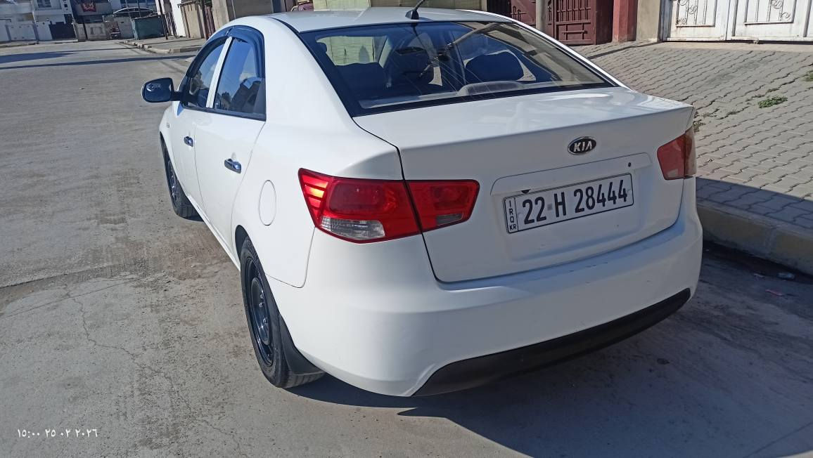 للبيع فقط كيا سيراتو  2012
سنوية لحد 2027 بأسمي 
رقم جديد بيها بطاقة بانزين
تبريد تدفئة
شاشة وكاميرا
بجم كبس بلادي
ضررها صندوك وجاملغ خلفي وباب وربع من باب السكن
يعني اربع قطع بدون دواخل
مكانها كركوك 
السعر93 بيها مجال بسيط
*********** كركوك, العراق
