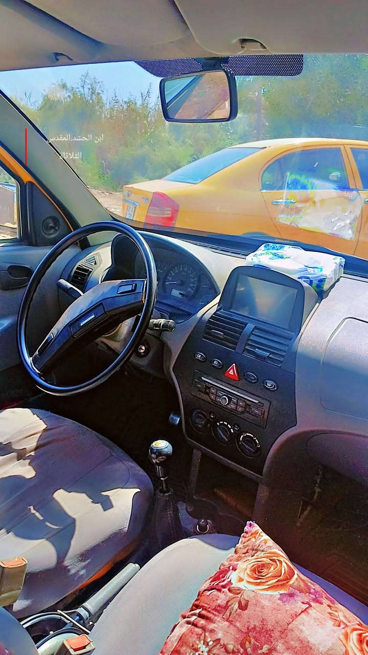 السلام عليكم
طيبه للبيع رقم كربلاء تبريد تدفئه شغال

سدر جديد تخم تاير جديد فقط بيهه طخه بل الجاملغ الخلفي  مرجعيهه عل البارد مكان السياره كربلاء فريحه جامع وحسينة ابو طالب *********** للبيع والمراوس السعر ٤٠
