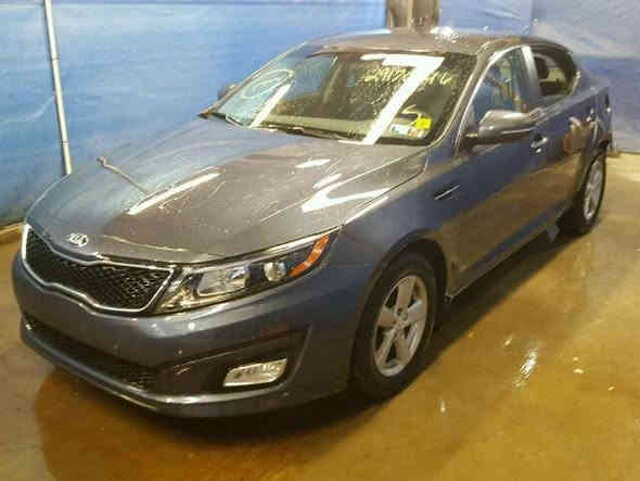 السلام عليكم
اوبتيما 2015 للبيع السعر ١١٨ 
الهاتف ***********
