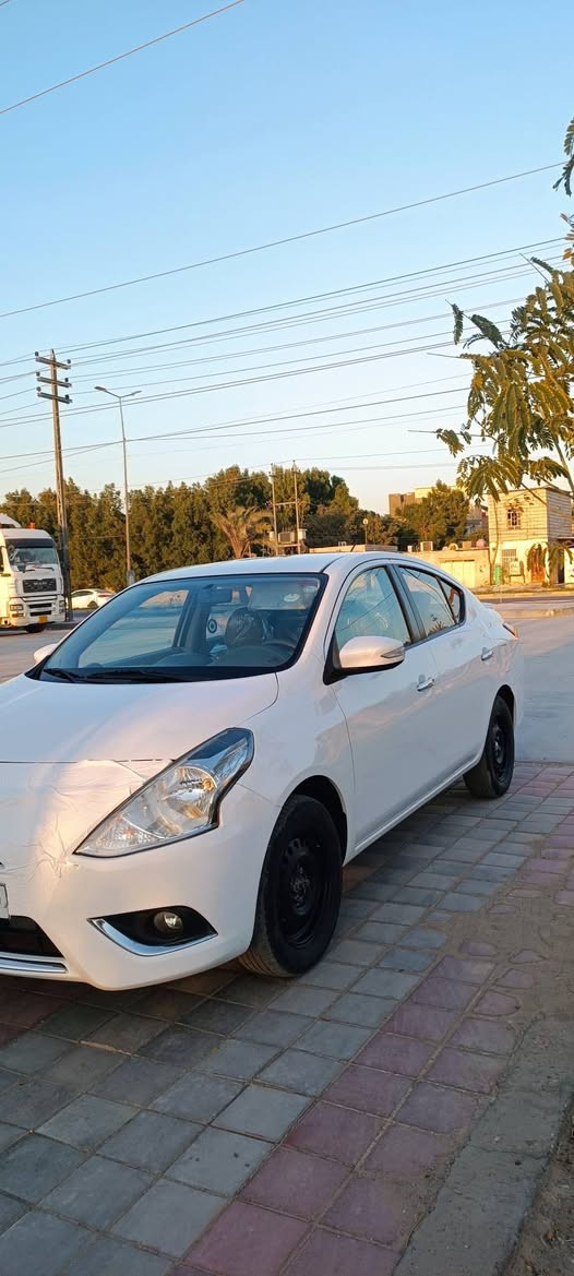 سلام عليكم.     للبيع فقط.    
نيسان 24مصري اربيل دولي شركة مهند.  هزه جديده ورقم جديد ماشيه 80 كفاله عامه لا فتح لاصبغ لاتبديل كير مكينه حداديه تبريد كفاله عامه بعدها على وضع الشركه ماناقصه برغي السعر 115وبيها مجال قليل حك الجيه مكان السياره النجف للستفسار رقم الهاتف ***********
