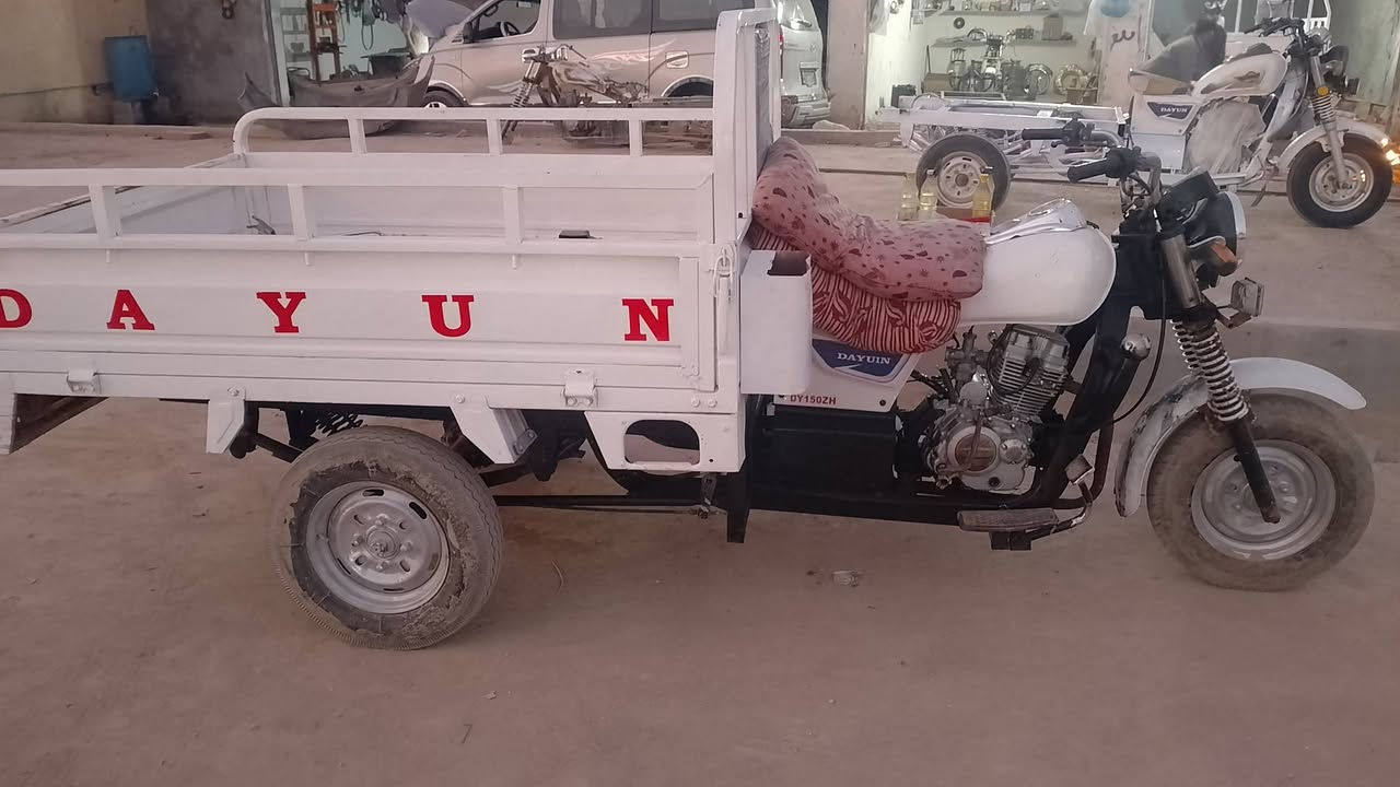 ستوته دايوان للبيع موديل 2013 اوراق اصولي جاهزه مكفوله مليون 300الف وبيه مجال مكلف بل نشر عل فيس مامتواجد  رقم ***********
