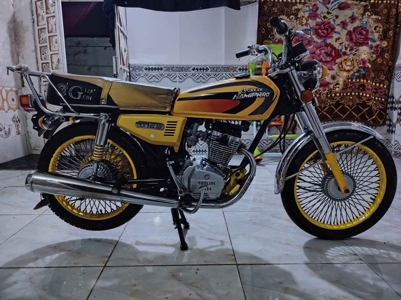 السلام عليكم 4 گير نامه برو غطاس موديل 2022 أصولي أصولي أصولي وكيلها العارضي مامفتوحه ولامبدل بيها شي حت مامفيسه مبدل بس تانكي ذاگ نزرف گلولي حط عجينه كتلهم لاتانكي جديد احسن حت يرتاح راسي دراجه شلعه كلش قويه ومثل ماشوف بالصوره دراجه نضيفه وملاحضه الكهربائيات لايت زنون عالي ناصي كلش قويه والاشاير مايشتغلن مافحصتهن يرادلهن كلوبات او شي مادري 
سعرها 800 مكاني نجف عامود 135


**إذا كنت صاحب هذا الإعلان وتريد حذفه لأي سبب، رجاءا أرسل رسالة إلى الدعم الفني**