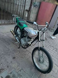 لبيع مطور مبي اعيب محرك مفتوح السعر ٢٠٠ وبي مجال رقم 07738730174 بس وت...