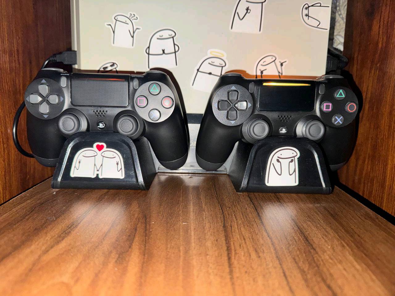 سلام عليكم 👋
عيني خصم الحجي بلي فور 4اولاين🎮 ذاكره 500نص تيره جهاز واحد ع واحد نضافه 99٪ جهاز صارله عندي شهر ونص تقريباً البلي ما شاءلله عليه جهز معروف بلي 4 ولاكال اخ راسي انا لو مااريد افلوسه فلا بعته ولك ستيكر ما مفتوح 🔓نضافه تقره الف وهو نضام 13.4 اخر اصدار وتكدر تهكره اشتريته جان نضام 11.50وياه قاعده بس القاعده ب25 وجوستك اثنين واحد اصلي باله مال ببلي واحد تجاري ويا كارتونته كامل الملحقات اين نقص بل ملحقات يرجع البلي 

الهديه: لوحه كريتوس (اله الحرب). 

ملاحضات: السماعه مو للبيع 

عندي خدمه توصيل ✨🌷