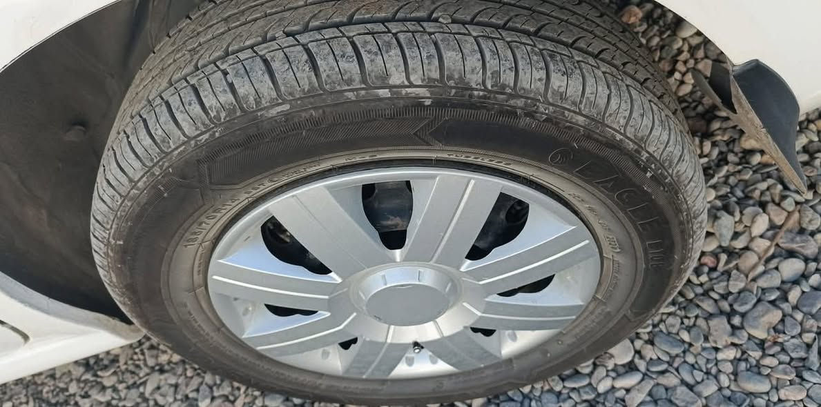 ئۆتۆمبيل: سەنی کۆری سپی بەفری 

مۆدێلی 2013 
سەنەوی کۆتای 2027 

ســــعر $ یەک کۆمێنـت بکە راســـتەوخۆ بــۆ دێـــت🟢

پاتری تازە گۆراوە 
هەرچوار تایەی تازەیە و دوو جام کارەبایە 
چوارپارچە و پەڵەیەکی بۆیاغە 

ژمارەی خاوەن سەیارە👈: ***********
