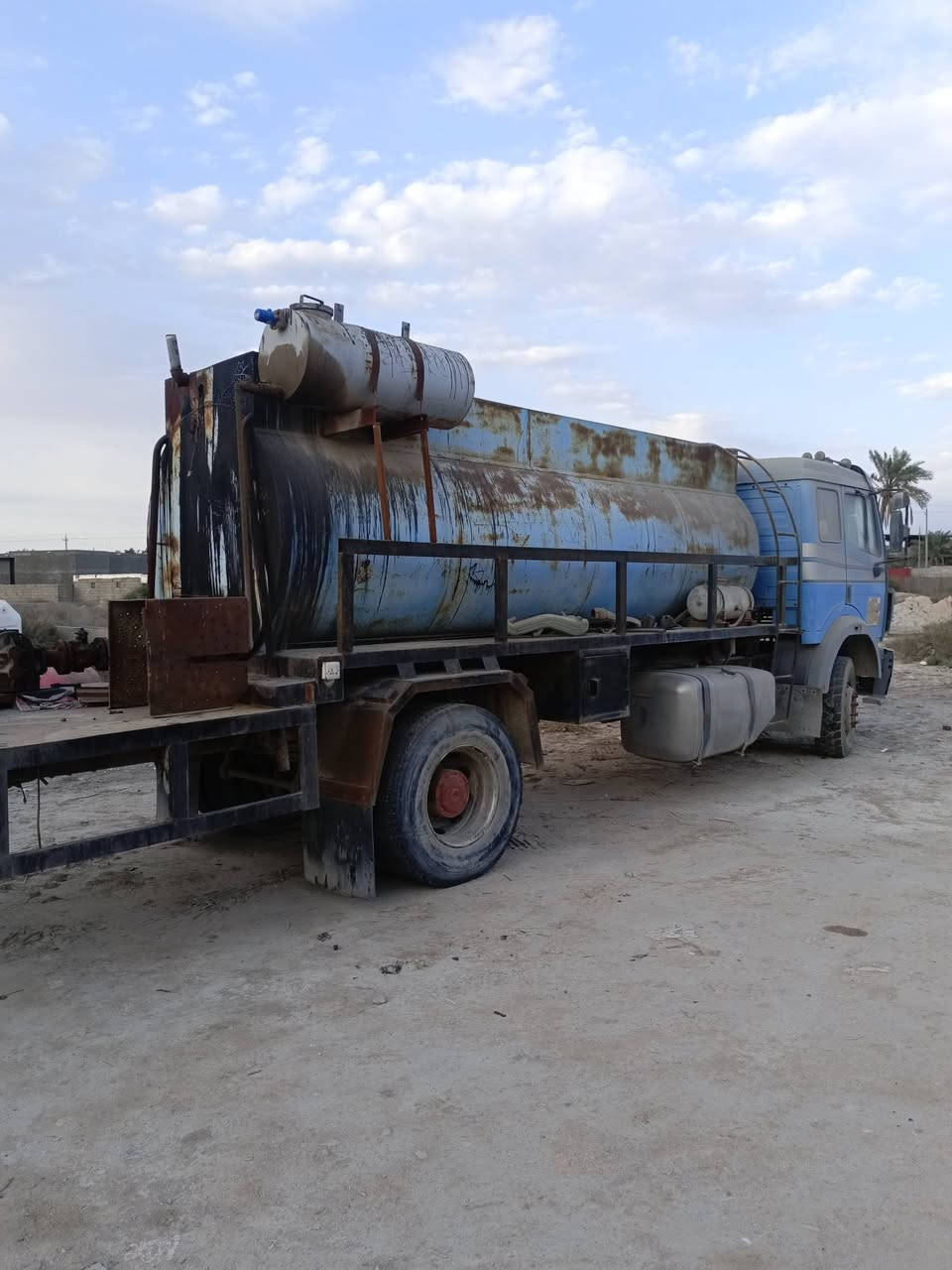 سلام عليكم البي كروتي تنكر زفاته البيع موديل، 97 طوال 6 شاصي وقماره مكفوالت
سنويه تنكر مكينه كايمه ابيعه كامله نقص مكينه وتايرات
مكان البصره رقم الهاتف ***********
