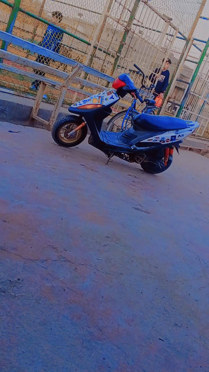 السلام عليكم دراجه ماكس عدله بوشه 55 السعر 300 وبيها مجال الشراي يخابر***********
