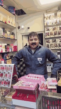 العنوان بغداد الحريه الثانيه مقابل دائرة الكهرباء مدة العرض يومين ***********
