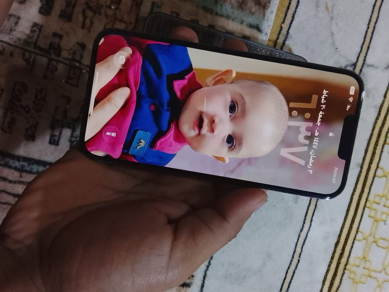 ايفون ١٣بروس ماكس لون بحري  ذاكره ٢٥٦ مبدله بطاريه ٩٤وفيس ايدي متوقف  كلشي شغال بي تاخذه من البيت وياه كارتونه شراي يتصل او يجي خاص***********
