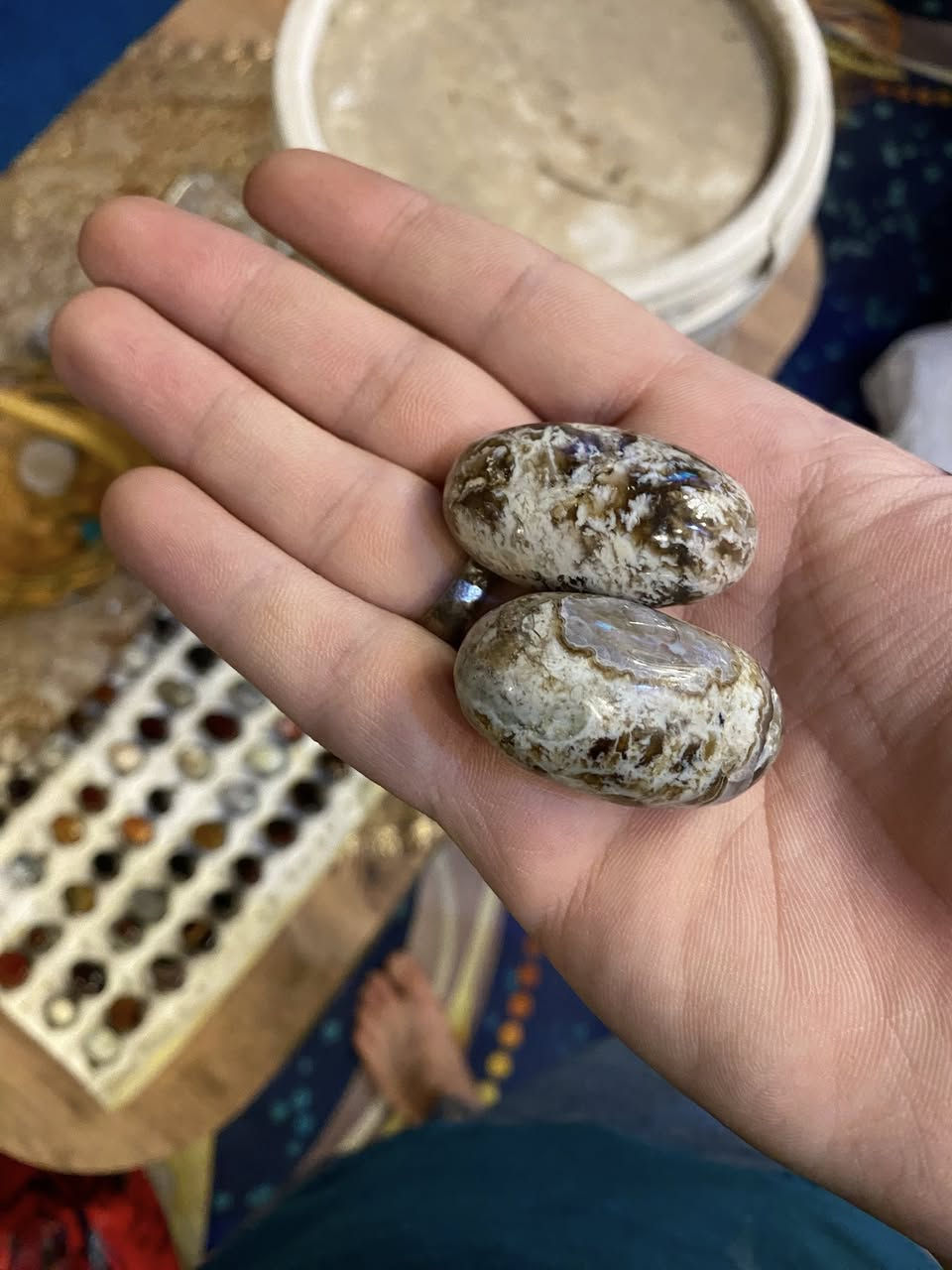 احجار كريمه أزواج للبيع التواصل واتساب ***********
