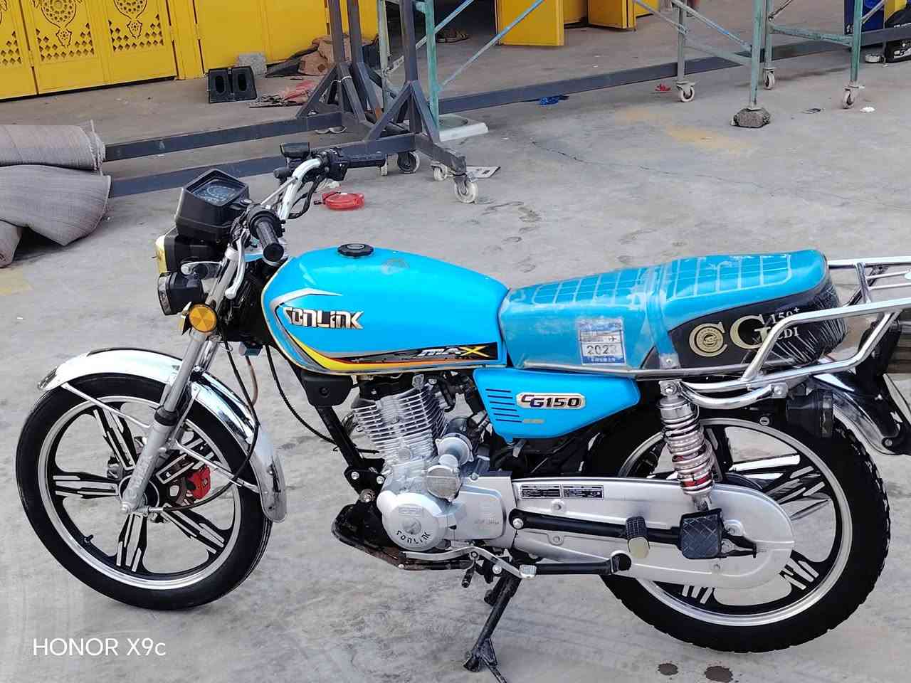 لبيع سيفان23كلشي شرط ماناقص برقي مال جناي مامفتوح كلشي بلادي 675وبي مجال منفيس بي هم *********** حد11بليل وره ل 11رجائن لحد يدك
