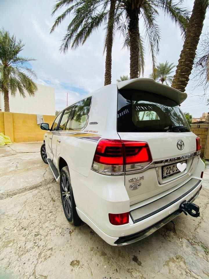 السلام عليكم 
لاندگروز 2016 بريم 
رقم اربيل 

كفاله عامه صبغ وتبديل 
عدى مكان واحد بارد بسيط كلش 
 السيارة جديده جدأ 
فول الفول 
فتحه سلايد رووف 
كشنات جلد وكهرباء 
حساس امامي خلفي 
مكينه 4000 ... 6 سلندر بحالة الوكاله 
برغي مامفتوح بيها
ثلاجه 
3قطع تبريد
7راكب 
كامره 360 درجه
شاشه قلاب 
مري قلاب
فور ويل 
تحكم ستيرن 
منفذ USP 
زراك لايت 
تخم تاير جديد 
مثبت سرعه 
وبعد هواي مواصفات مامذكورة 
السعر 457 وبيهه مجال 
السيارة هواي احله من الصور 
مكان السيارة ديالى الخالص
تحويل مباشر 
هذا الرقم للاستفسار
***********
